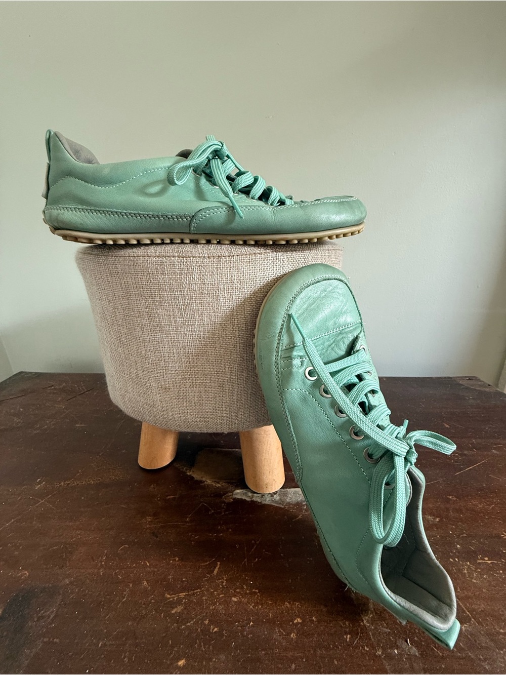 Women’s Mint Green Leather sneaker